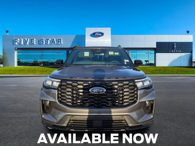 New 2026 Carbonized Gray Metallic Ford ST-Line image 2