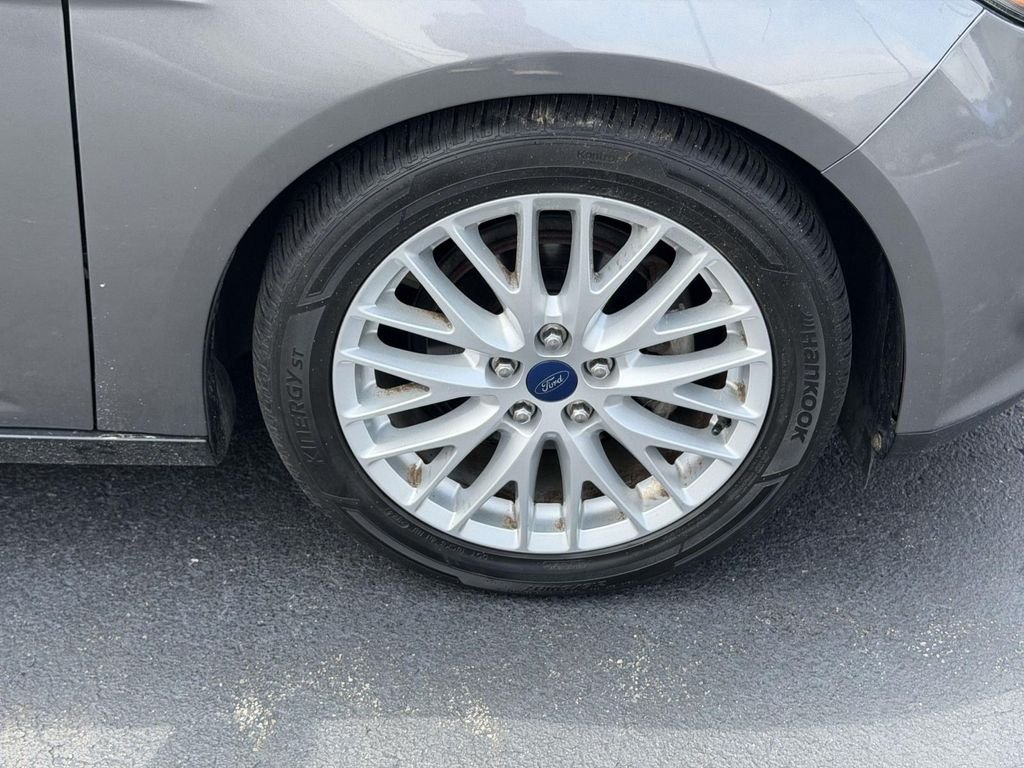 Used 2014 Gray Ford Titanium image 9