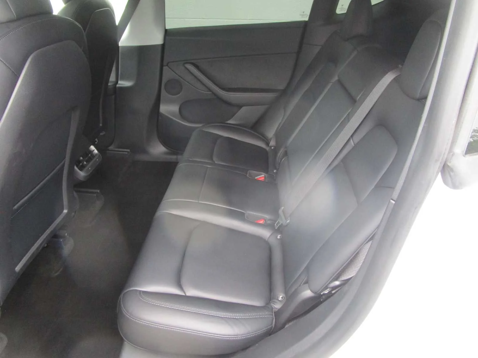Used 2021 Pearl White Multi-Coat Tesla Performance image 8