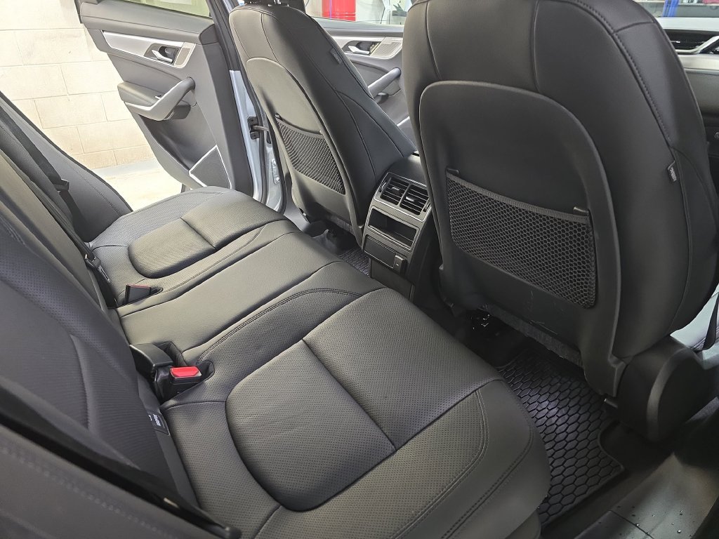 2023 Jaguar F-Pace S - Photo 12