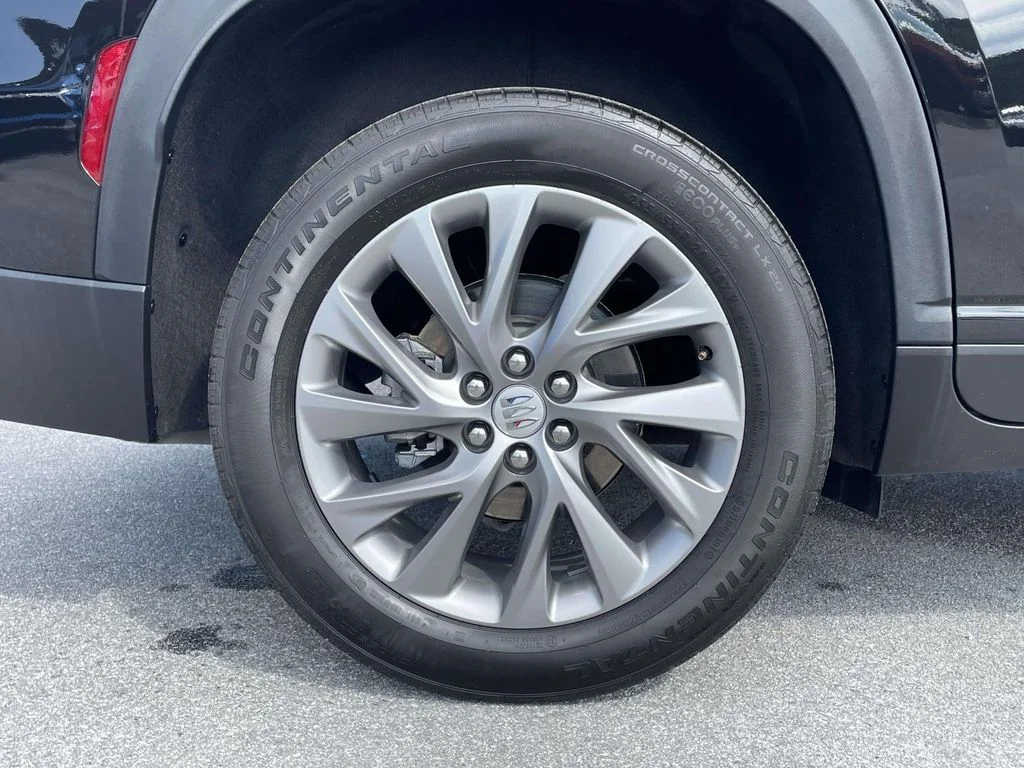 2025 Buick Enclave Preferred - Photo 31