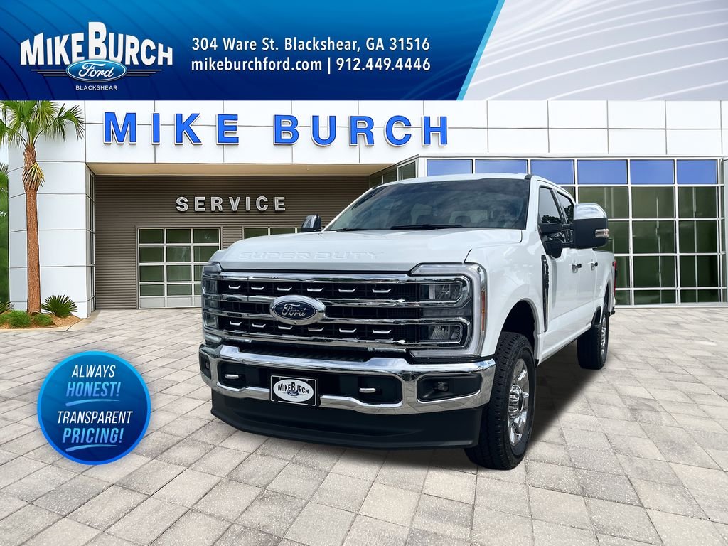 Used 2024 Oxford White Ford Lariat image 1