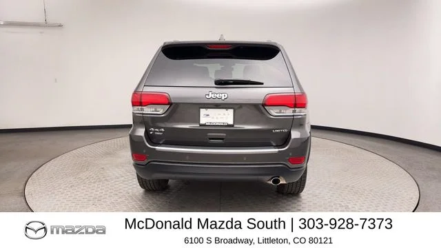 Used 2020 Gray Jeep Limited image 3