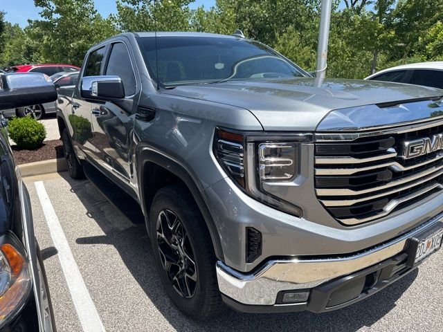 Used 2024 Gray GMC SLT image 3