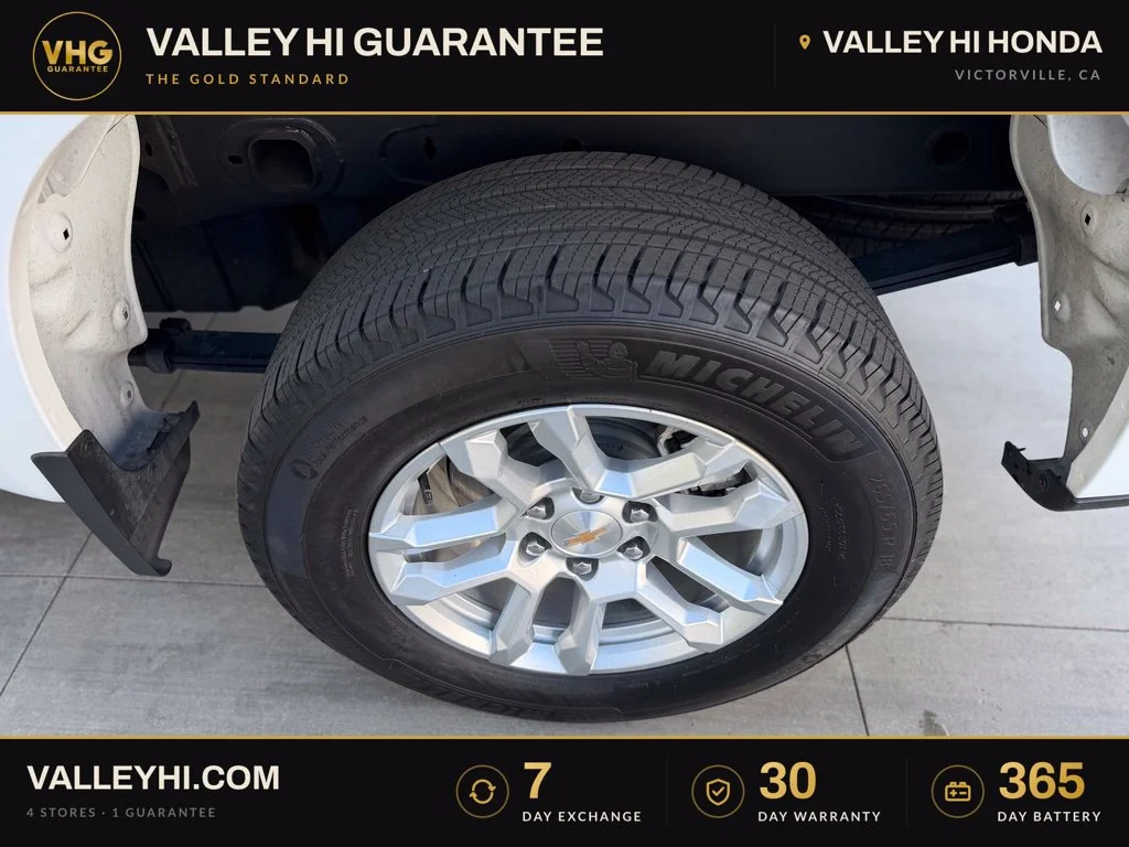 Used 2026 Summit White Chevrolet LT image 15