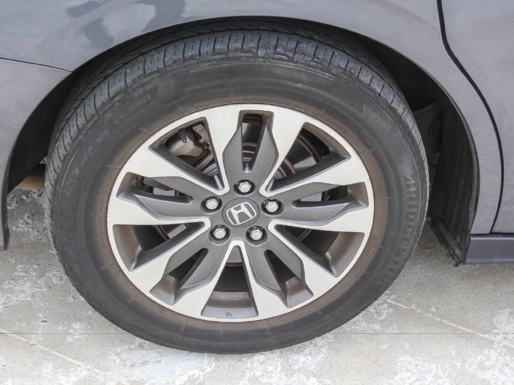 2023 Honda Odyssey EX-L - Photo 25