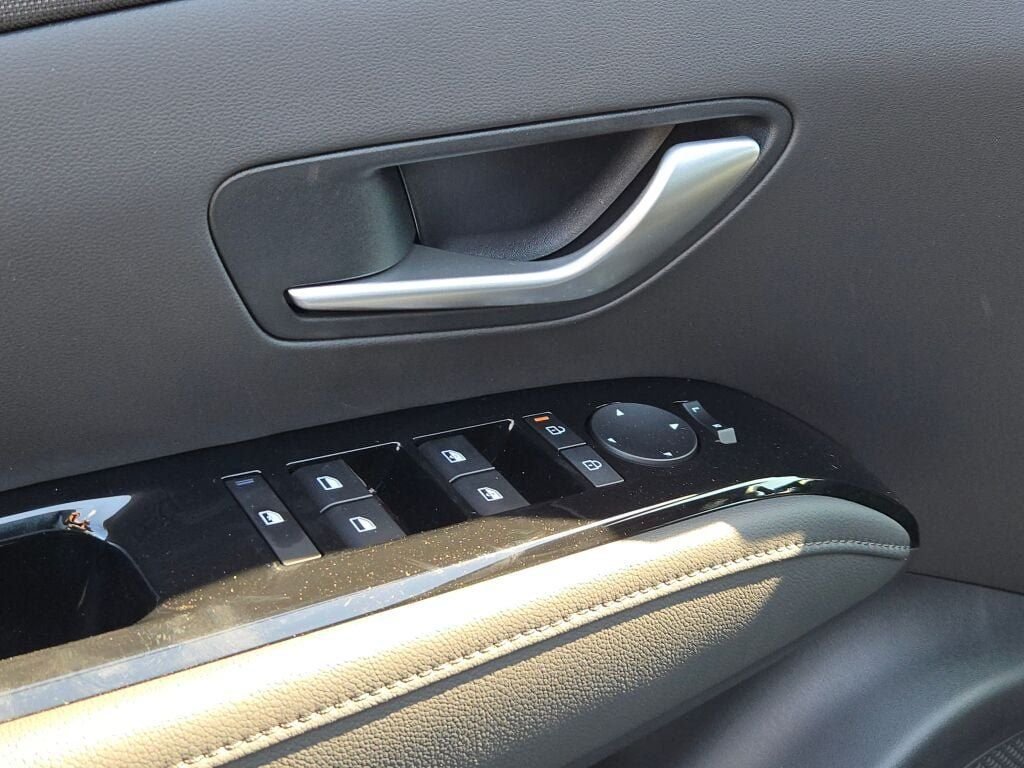 2026 Hyundai Santa Cruz Limited - Photo 23