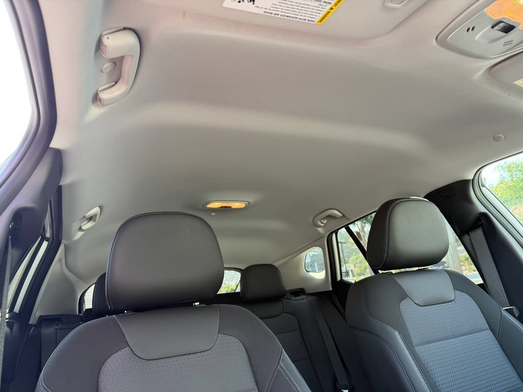 Used 2026 Summit White Chevrolet LT image 16