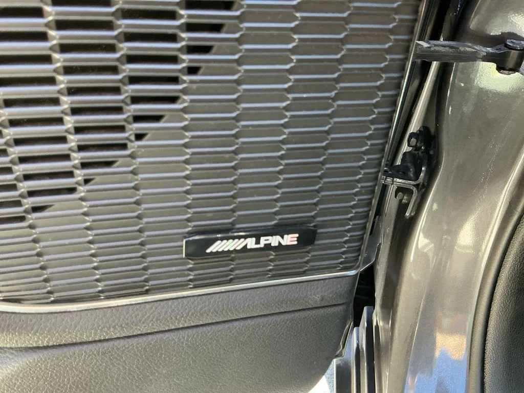 Used 2021 Gray Jeep Summit image 16