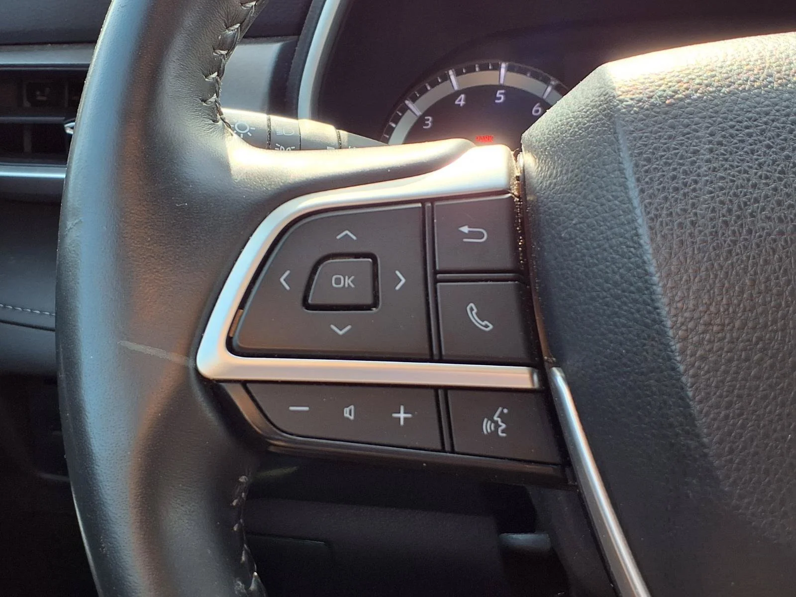 Used 2023 Blueprint Toyota XLE image 15