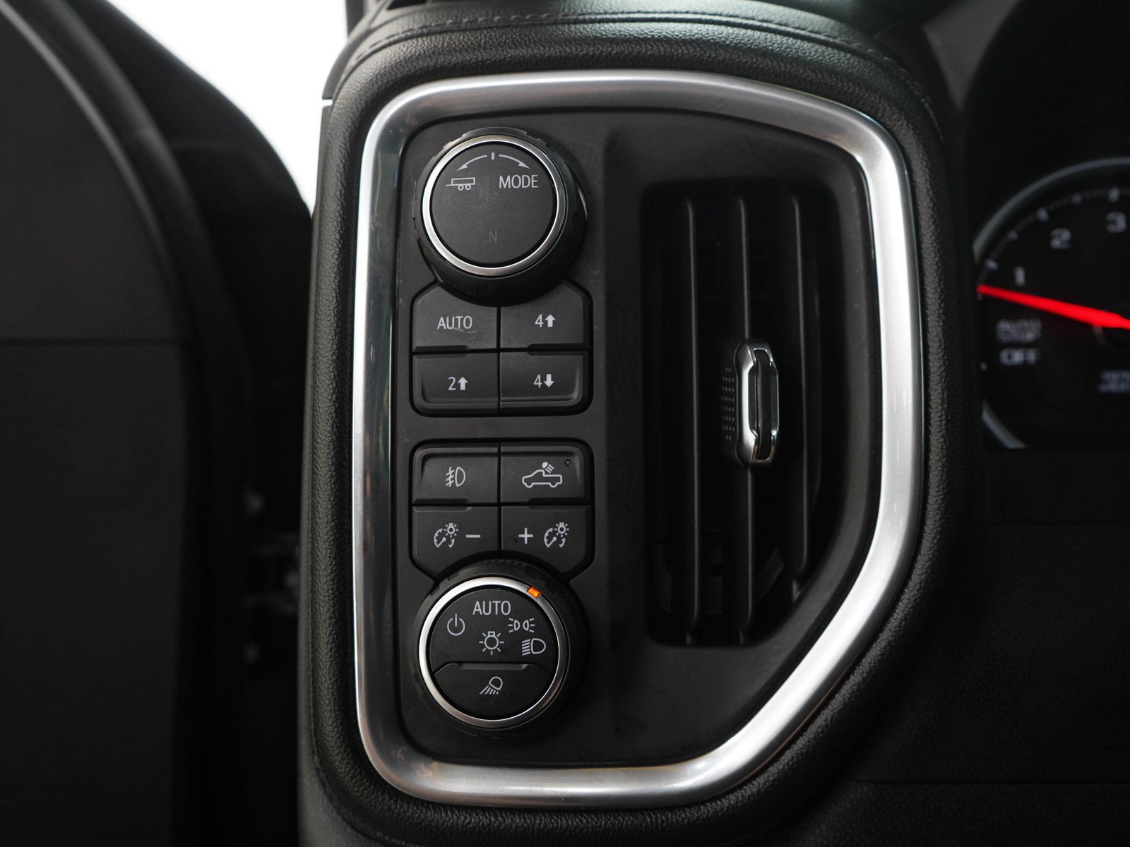 Used 2020 SATIN STEEL METALLIC Chevrolet High Country image 27