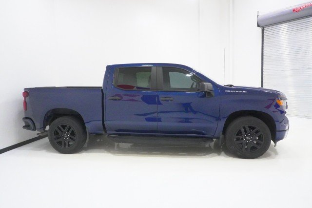 Used 2023 Northsky Blue Metallic Chevrolet Custom image 4