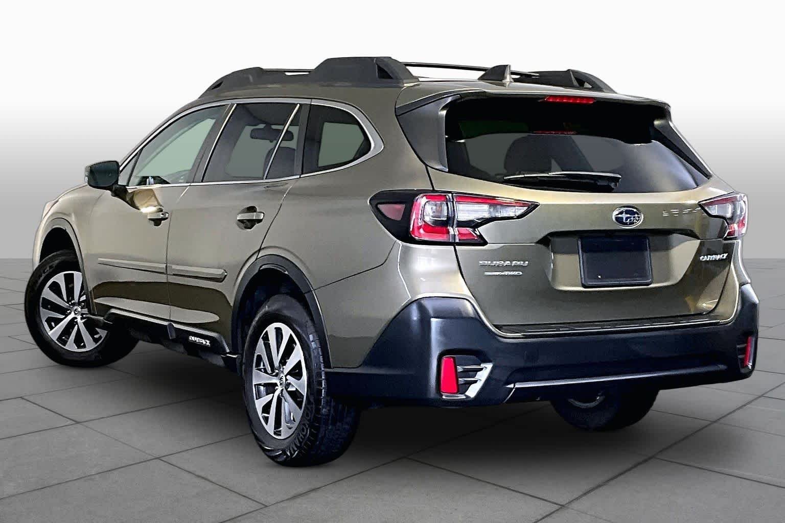 Used 2022 Autumn Green Metallic Subaru Premium image 12