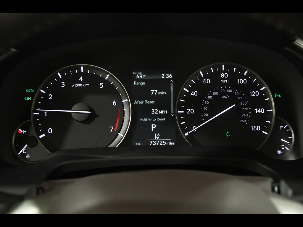 Used 2017 Obsidian Lexus Premium NAV AWD image 8