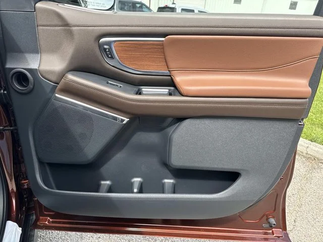 New 2027 Bronze Fire Metallic Tinted Clearcoat Ford MAX King Ranch® image 36