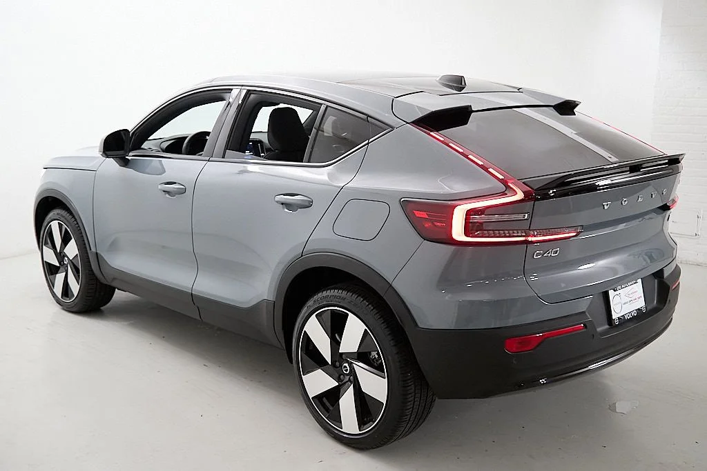 Certified Used 2023 Thunder Grey Volvo Ultimate image 7