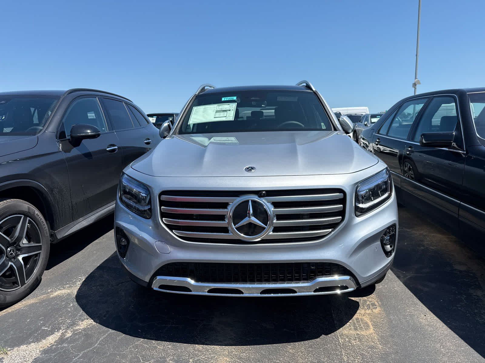 New 2026 Cirrus Silver Metallic Mercedes-Benz GLB 250 image 6