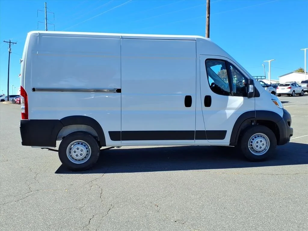 New 2026 Bright White Clearcoat RAM Tradesman image 20