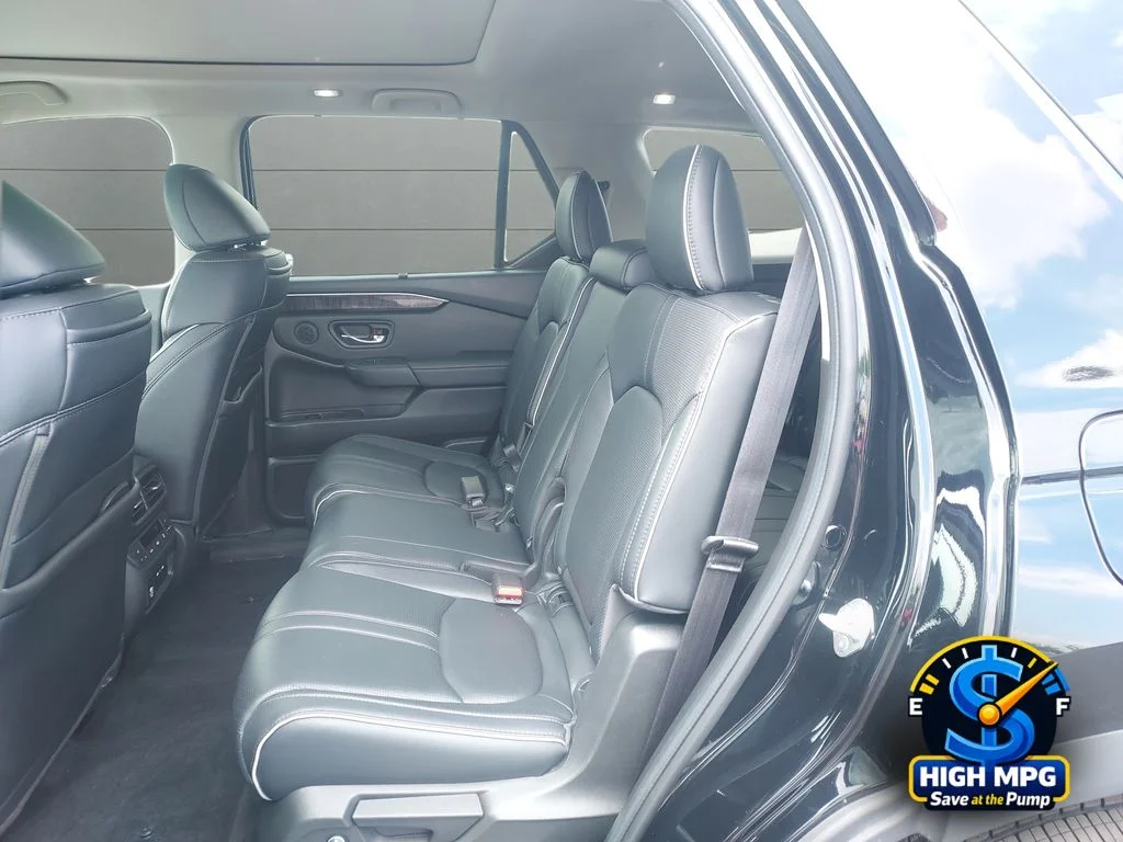 Certified Used 2024 Crystal Black Pearl Honda AWD ELITE image 22