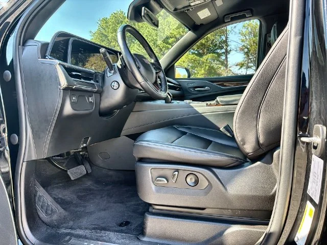 Used 2023 Black Cadillac Luxury image 12