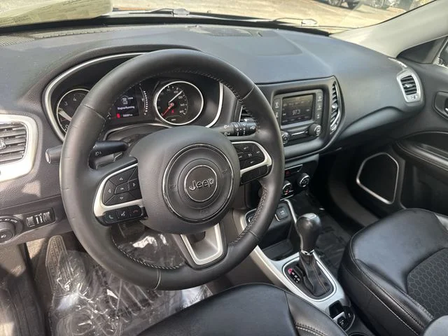 Used 2018 Black Jeep Latitude image 15