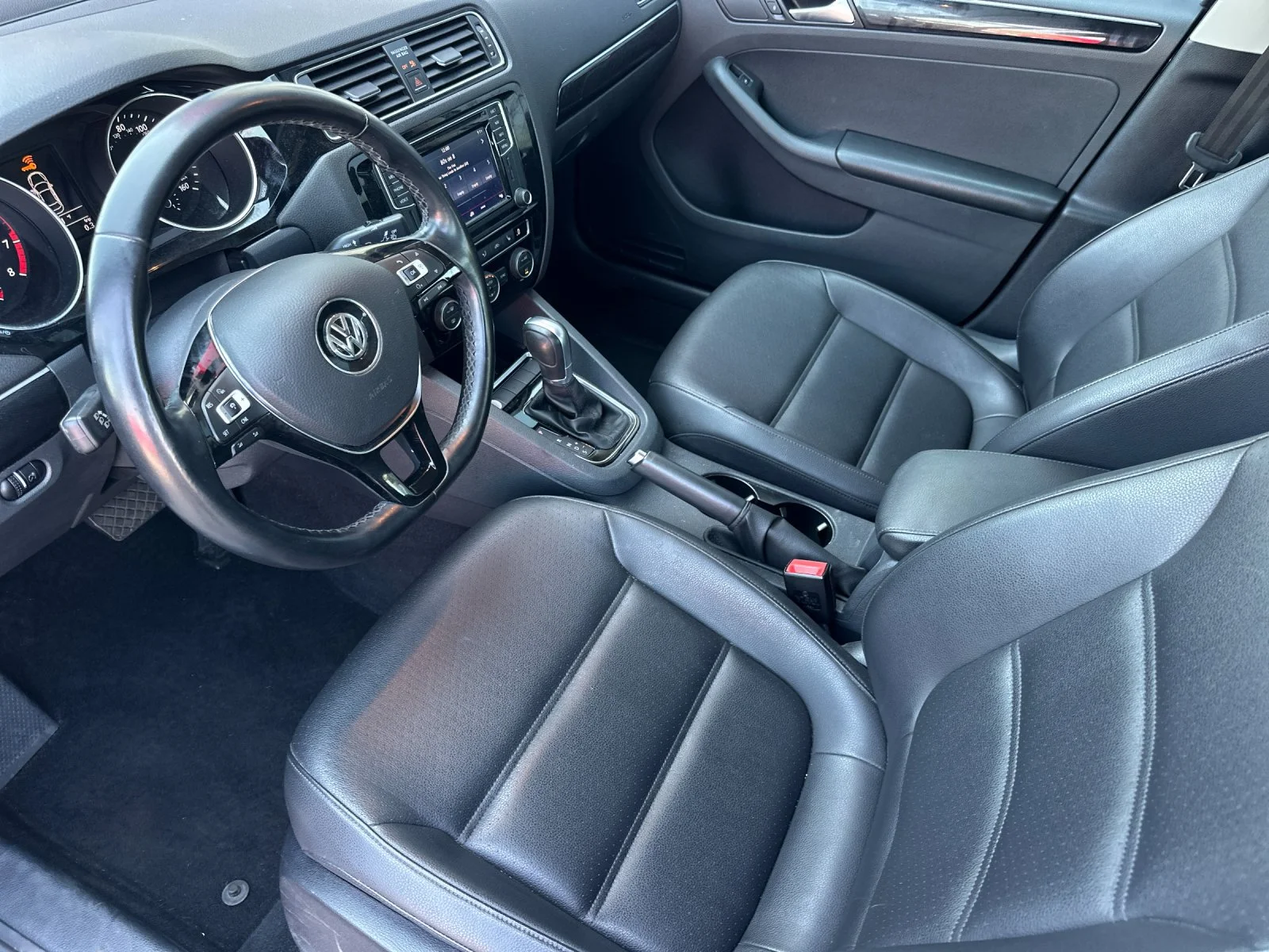 Used 2017 Blue Volkswagen 1.8T SEL image 10