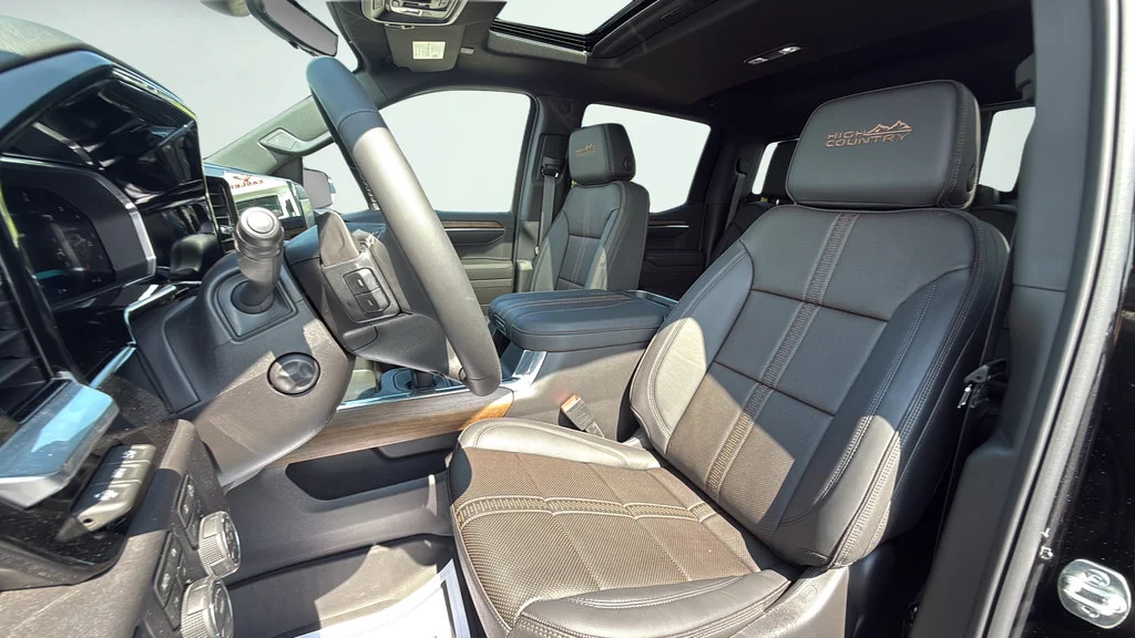 New 2026 Black Chevrolet High Country image 36