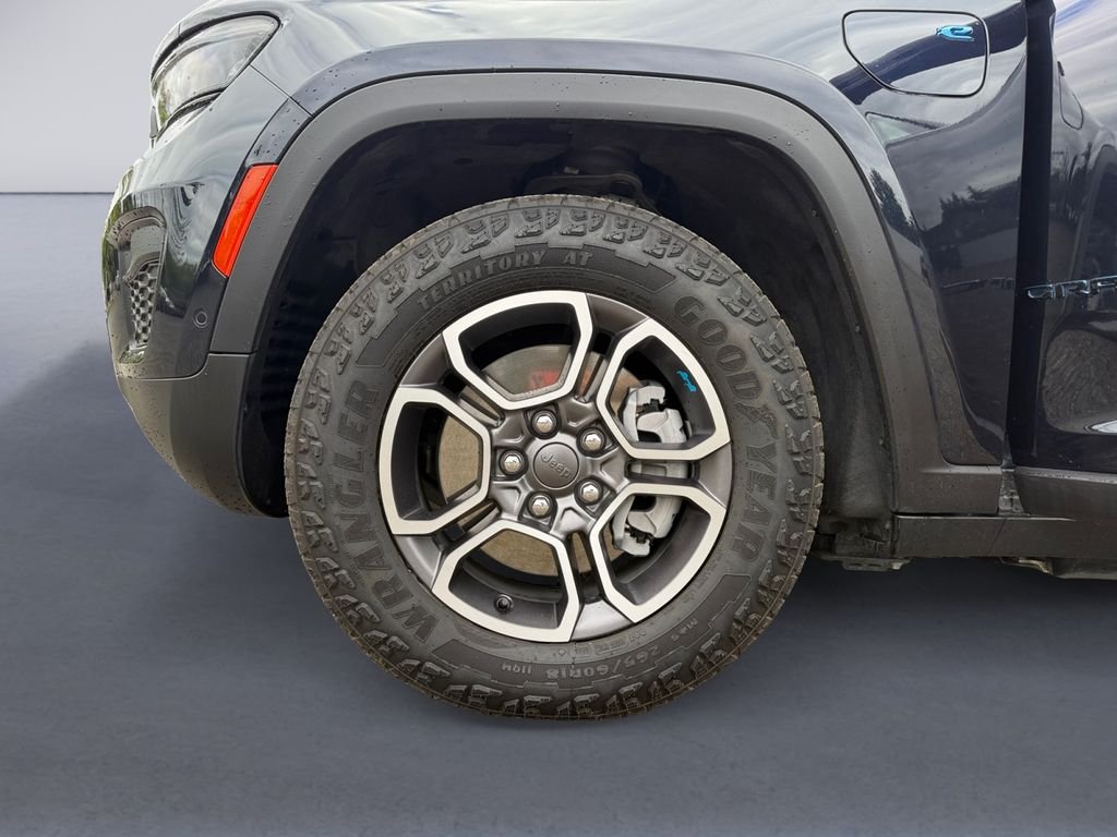 Used 2022 Black Jeep Trailhawk 4xe image 10