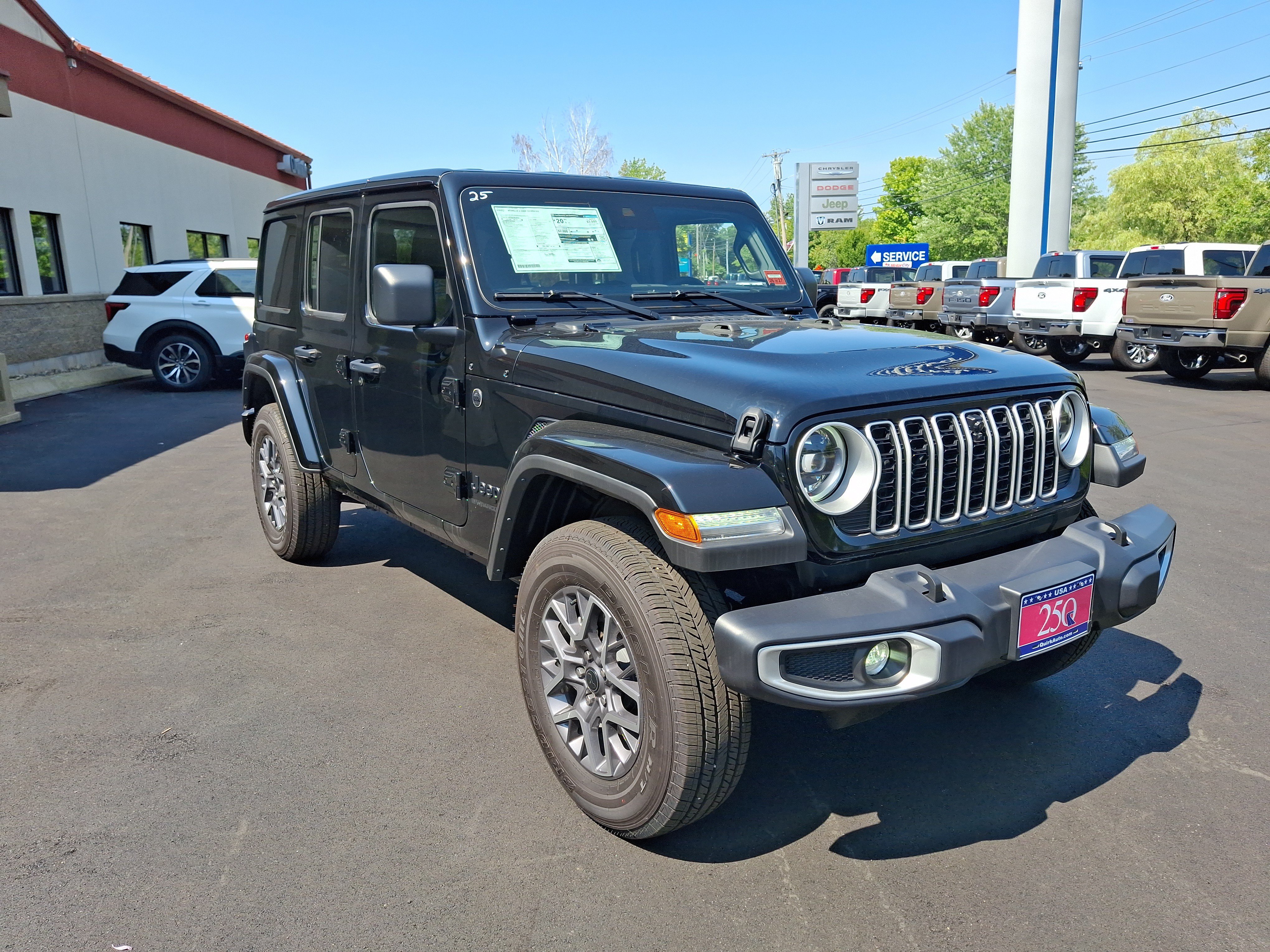 Used 2025 Black Clearcoat Jeep Sahara image 3
