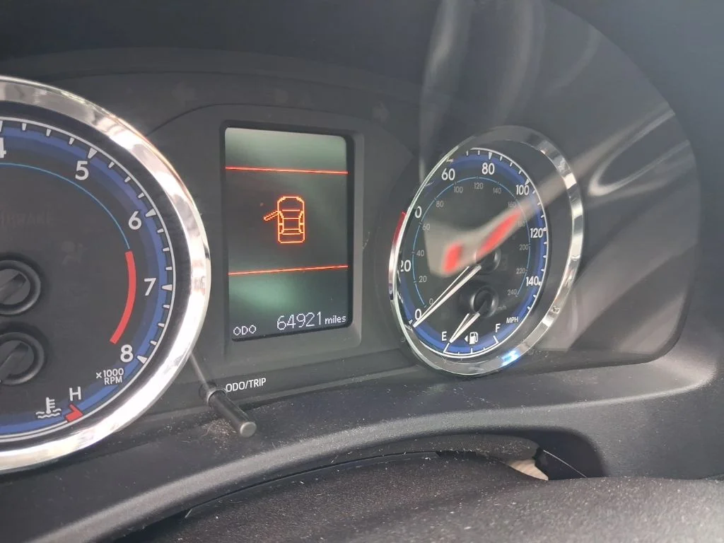 Used 2019 Silver Toyota LE image 8