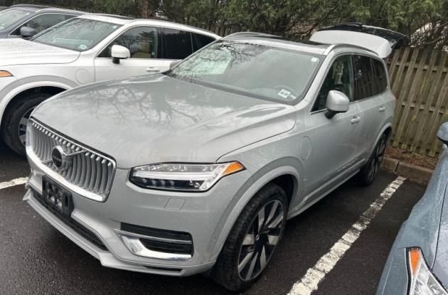 2024 Volvo XC90 T8 Recharge Plus Bright Theme 7-Seat 4WD's photo
