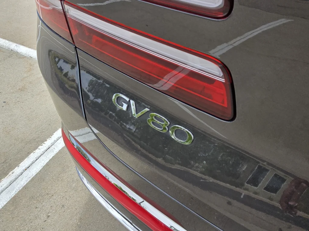 Used 2025 Makalu Gray Genesis 3.5T Prestige image 11