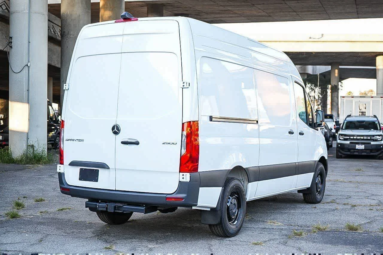 New 2026 Arctic White Mercedes-Benz Cargo 144WB High Roof RWD 2.0L I4 Diesel Turbo SO image 6