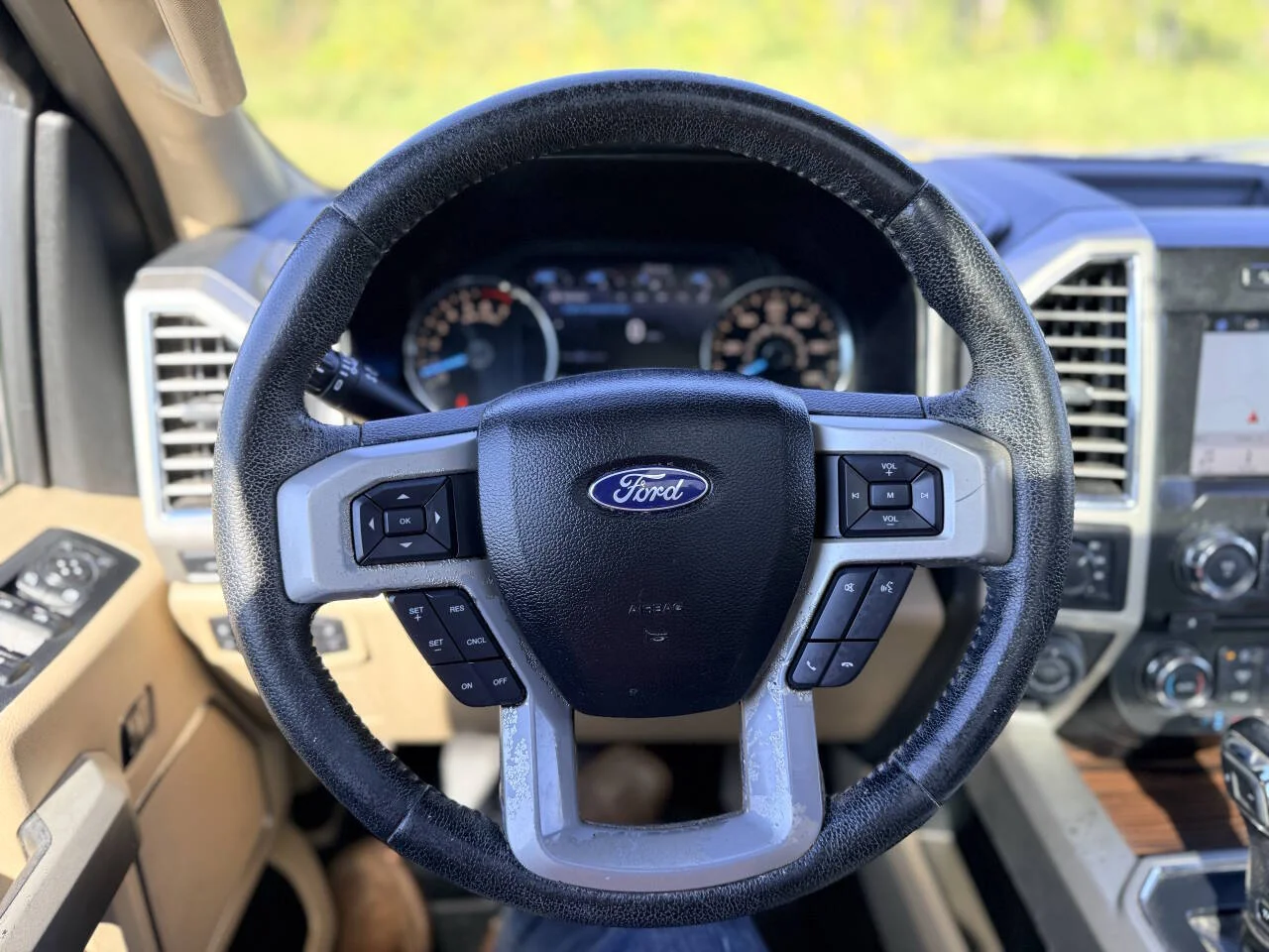 Used 2016 Red Ford Lariat 4x4 4dr SuperCrew 5.5 ft. SB image 14
