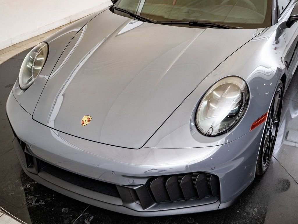 2025 Porsche 911 GTS - Photo 13