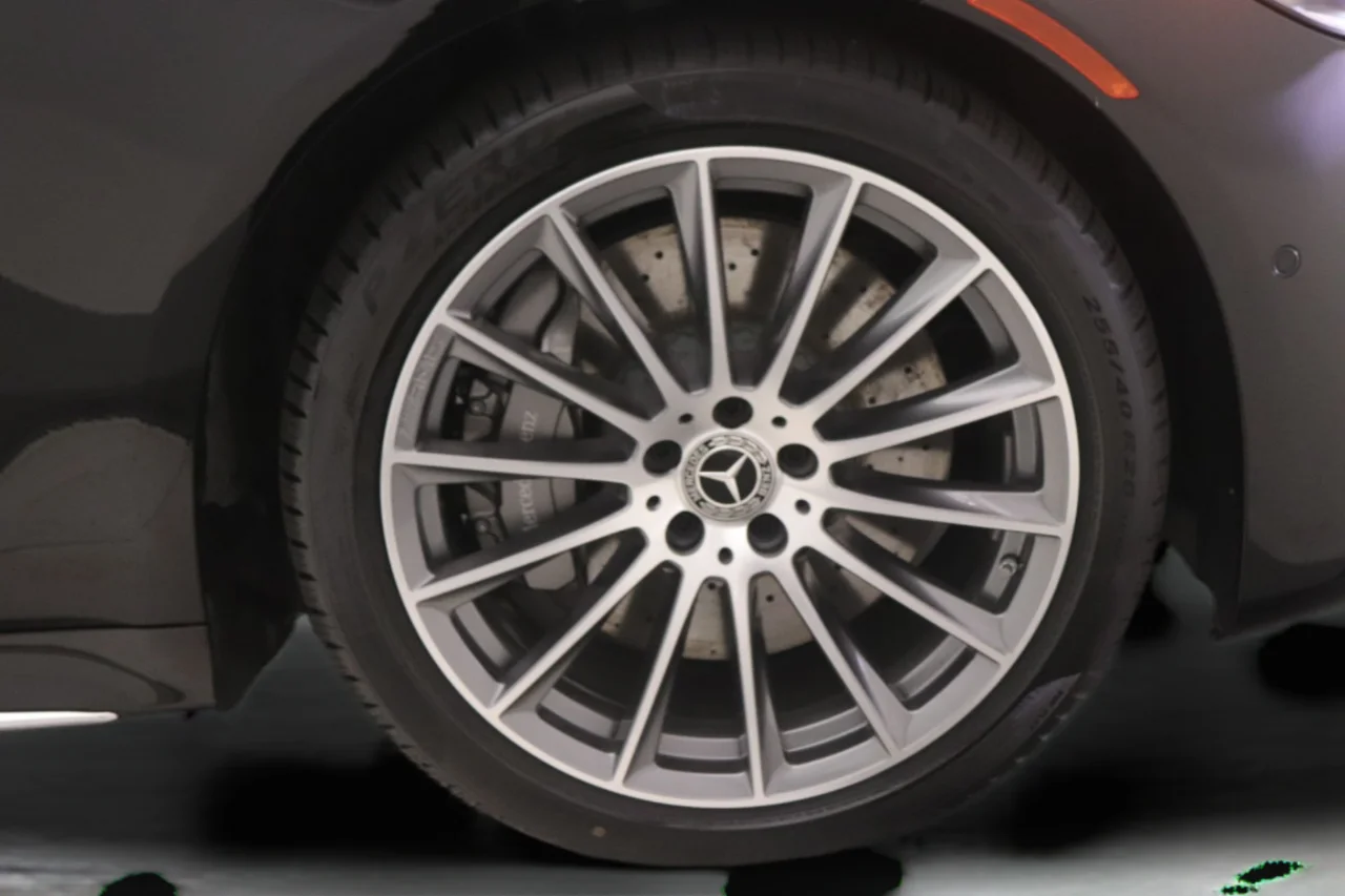 New 2026 Obsidian Black Metallic Mercedes-Benz S 580 4MATIC® image 10