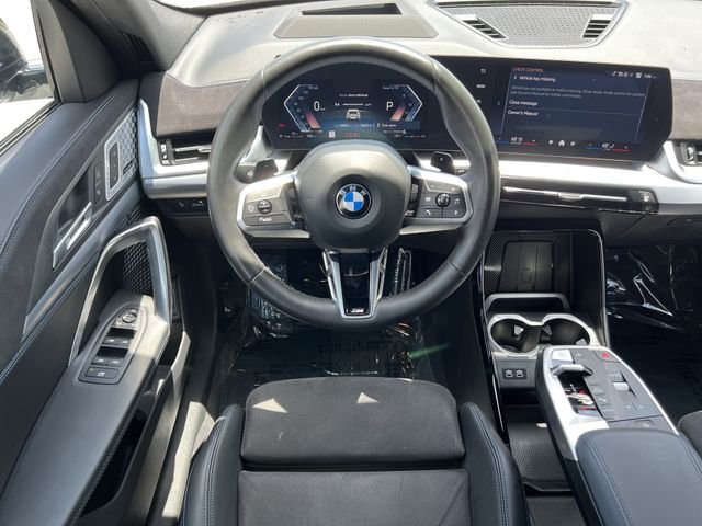 Used 2025 White BMW xDrive28i image 15