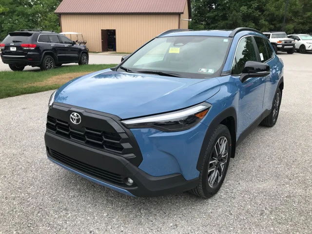 New 2026 Cavalry Blue Toyota XLE image 4