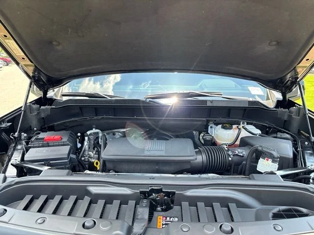 Used 2025 Black Chevrolet RST image 30