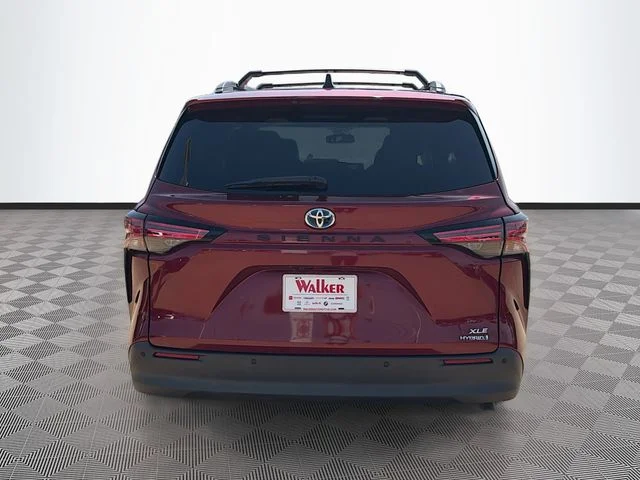 Used 2022 Red Toyota XLE image 6