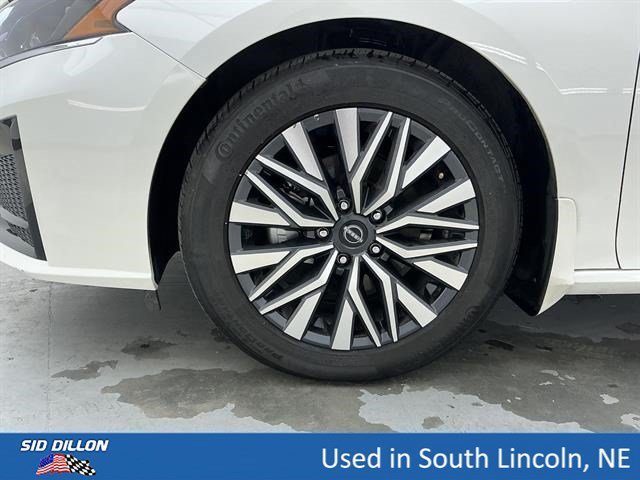 Used 2024 Pearl White Tricoat Nissan 2.5 SV image 19