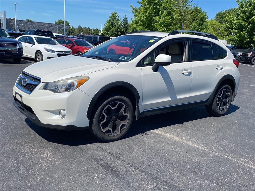Used 2014 Satin White Pearl Subaru Premium image 6