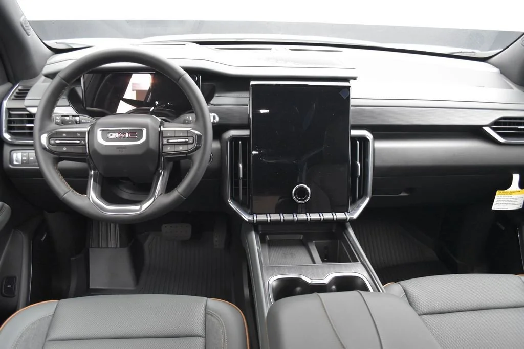 2026 GMC Acadia AT4 - Photo 7