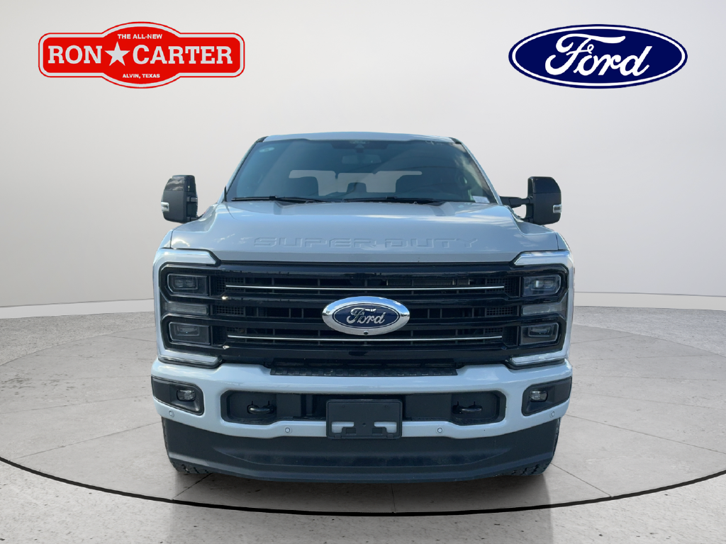 2026 Ford F-250 Super Duty Platinum - Photo 2