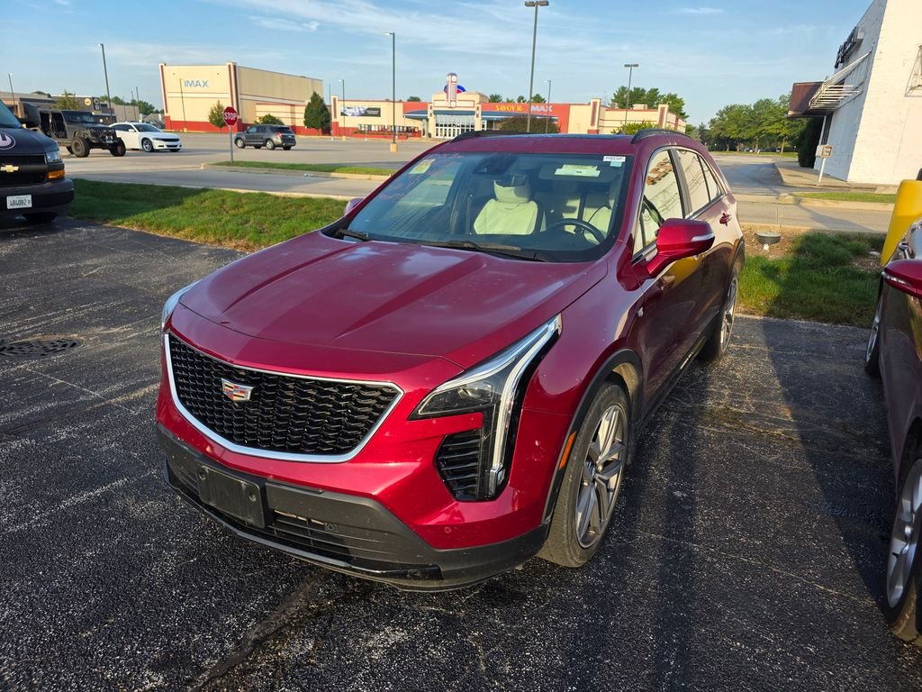 Used 2020 Red Horizon Tintcoat Cadillac Sport image 2