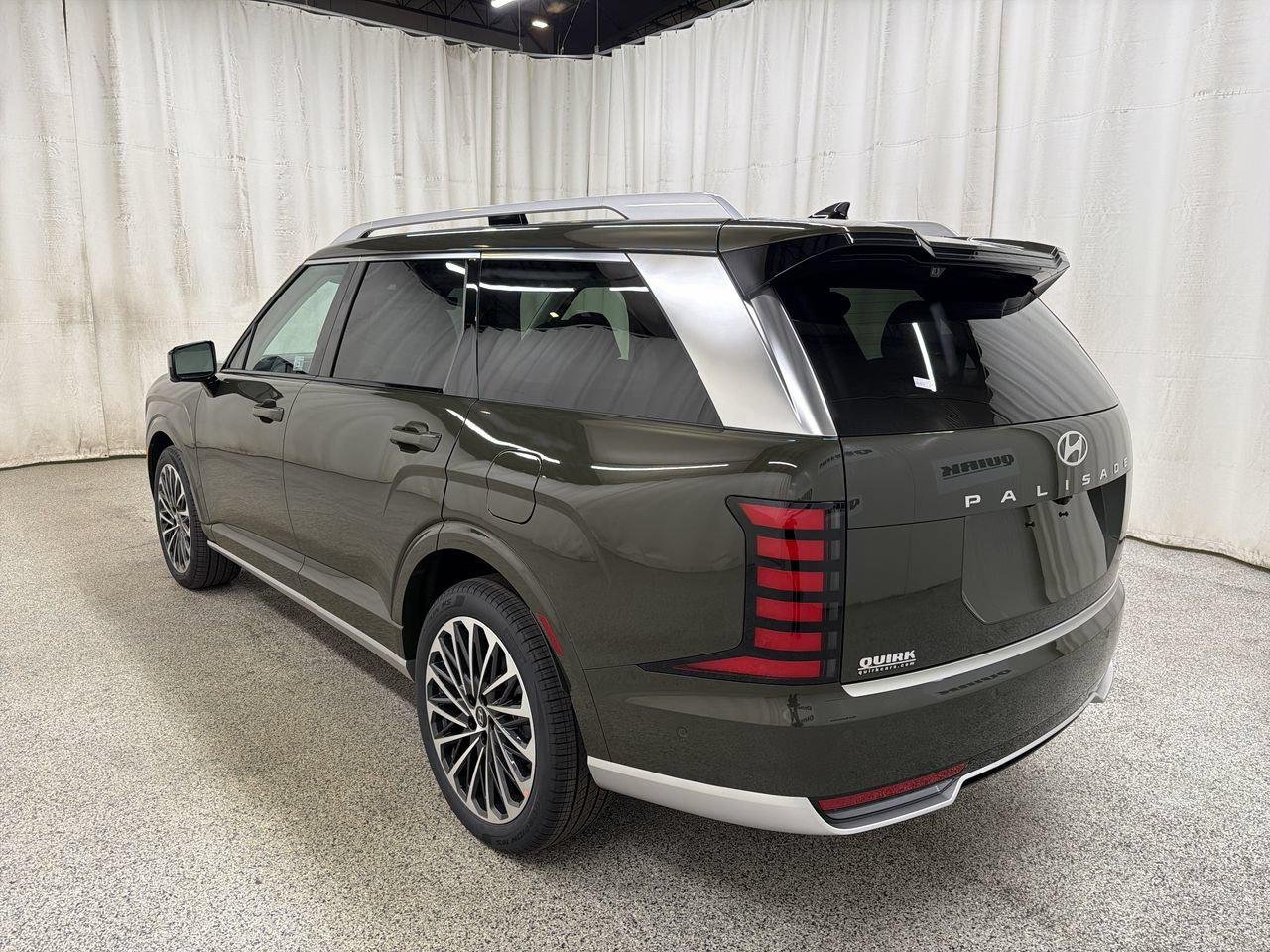 New 2027 Titan Green Pearl Hyundai Calligraphy AWD image 9