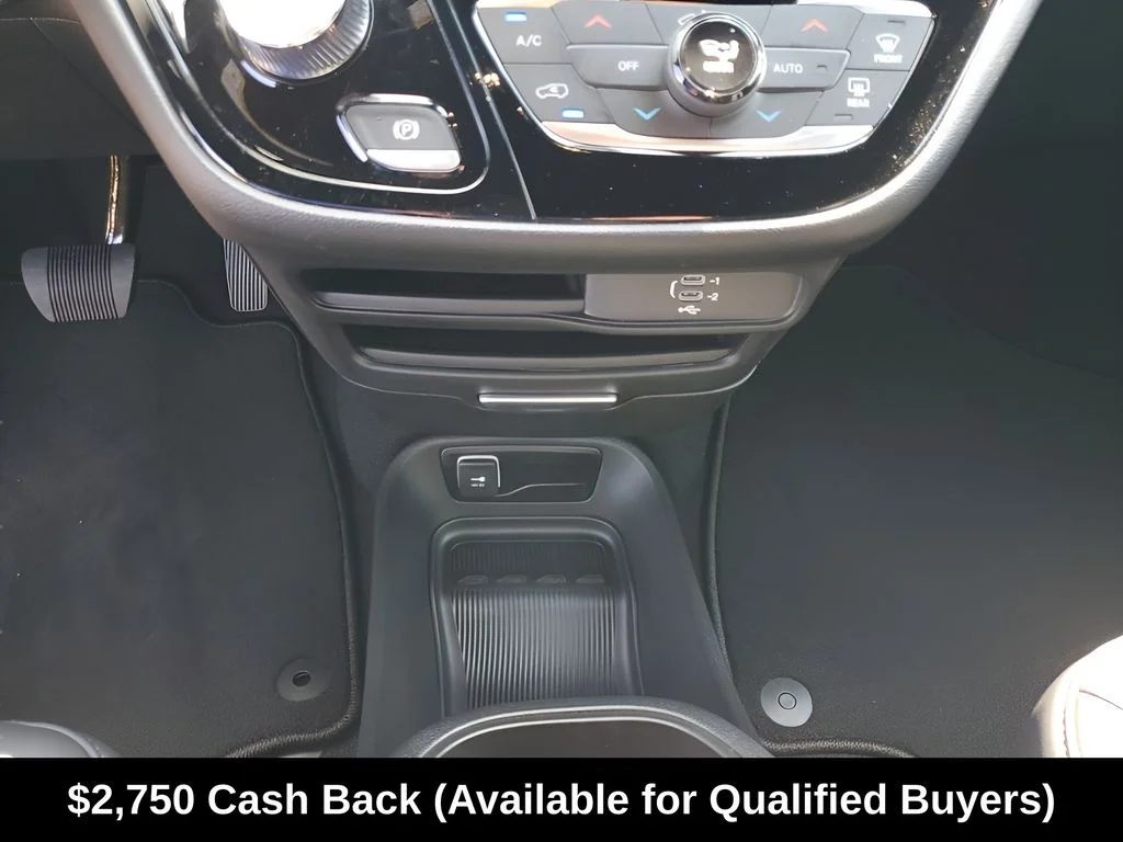 2026 Chrysler Voyager LX - Photo 40