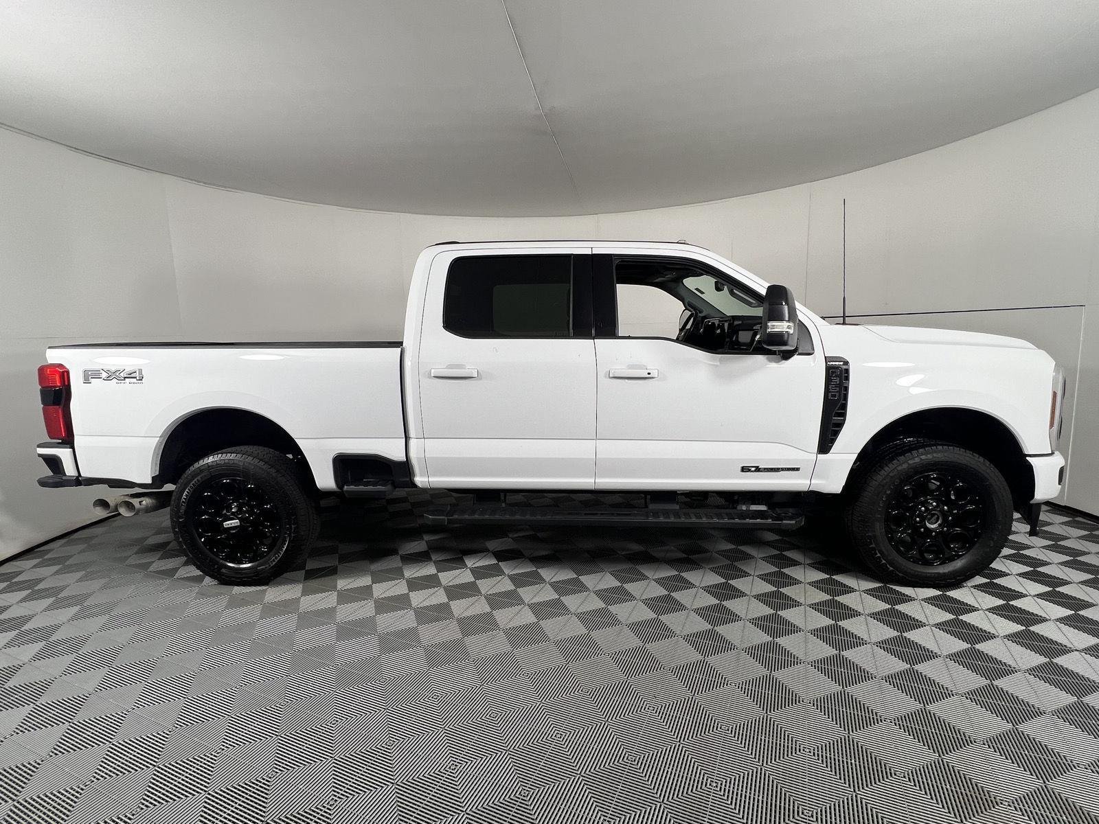 Used 2024 Oxford White Ford Lariat image 12