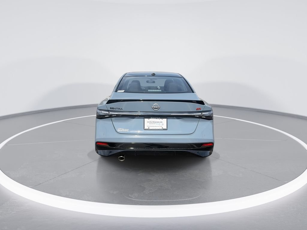 New 2026 Atlantic Gray Metallic / Super Black Two-tone Nissan SR image 7