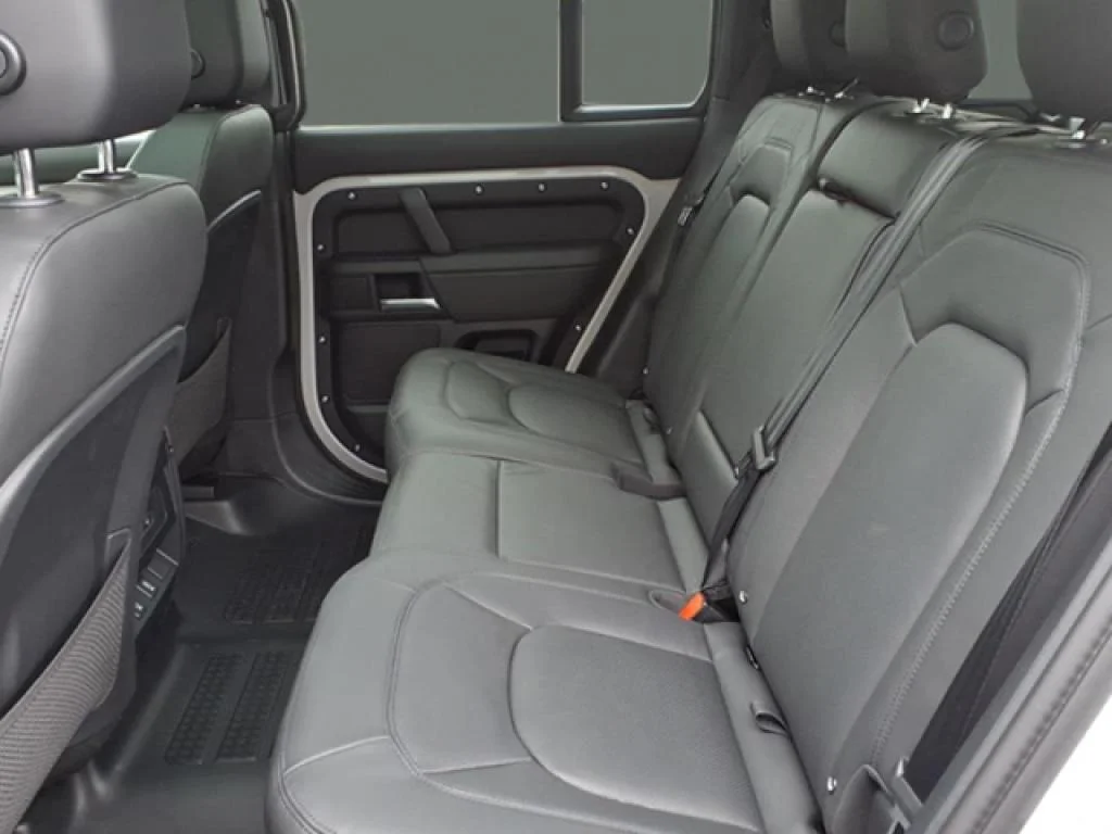 New 2026 Borasco Grey LAND ROVER X-Dynamic SE image 4